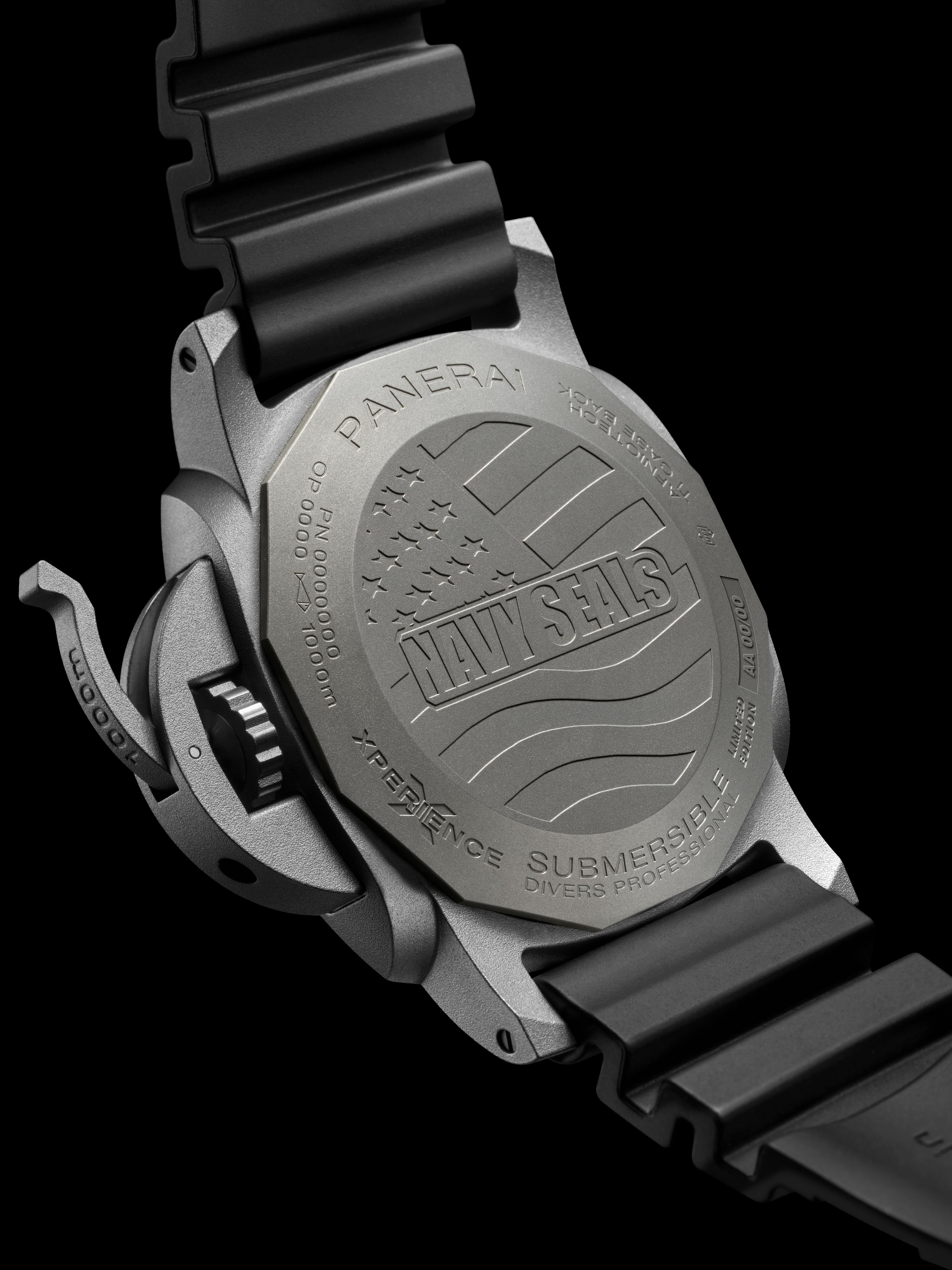 Panerai Submersible Navy Seals Afniotech Experience PAM01089 caseback