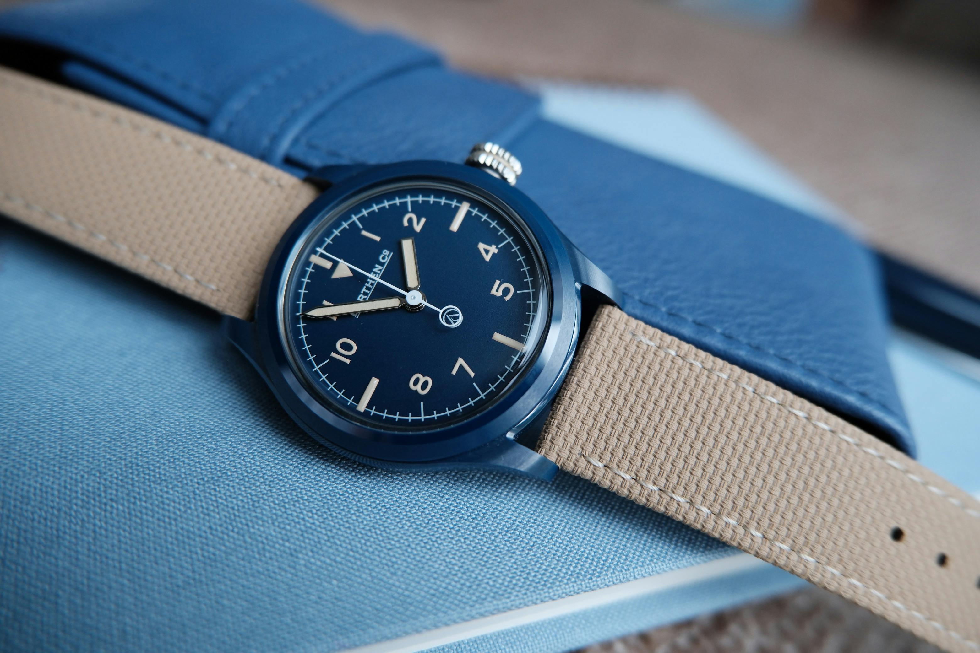 Earthen Co. Summit Après-Bleu beige strap