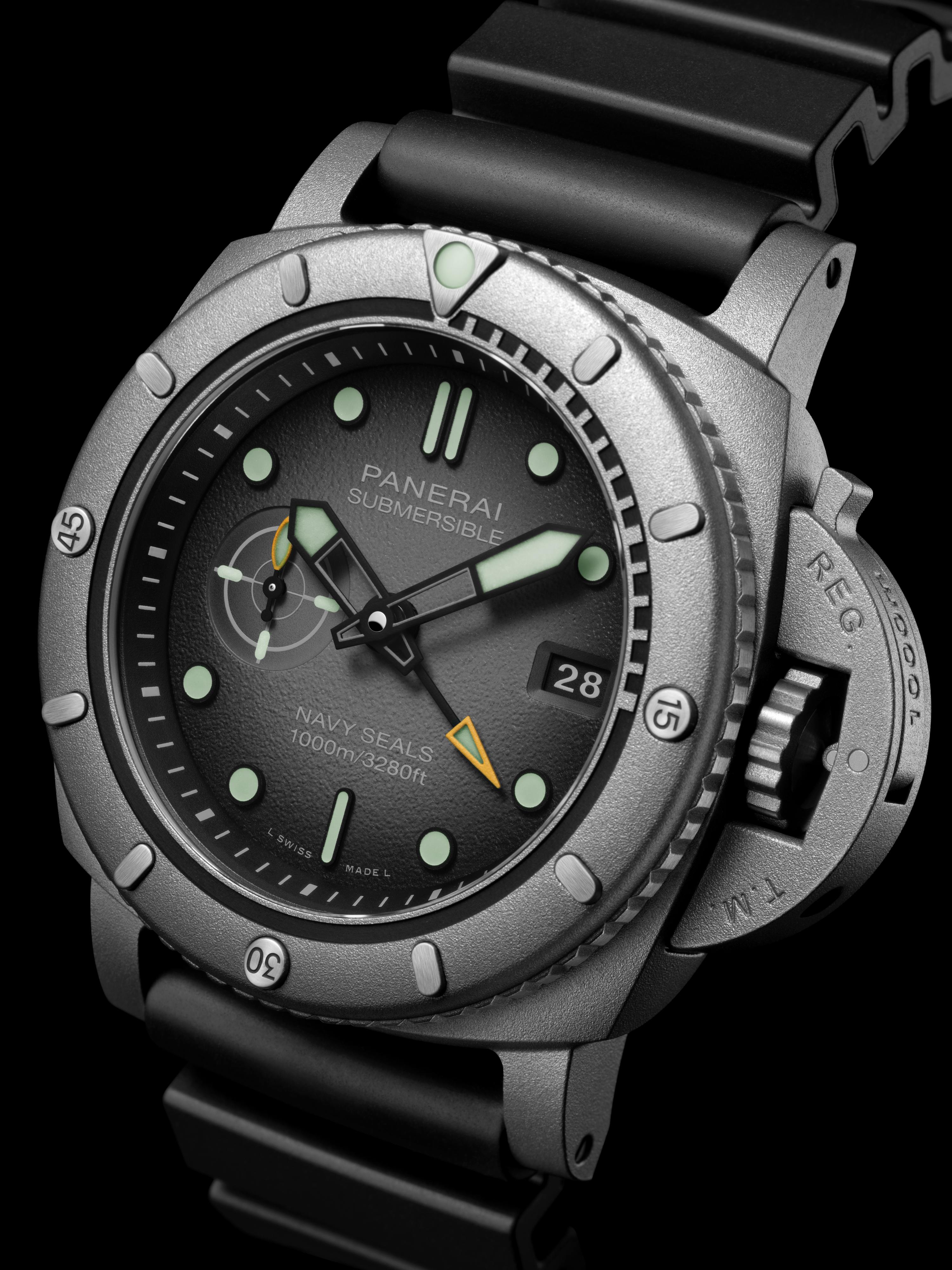 Panerai Submersible Navy Seals Afniotech Experience PAM01089