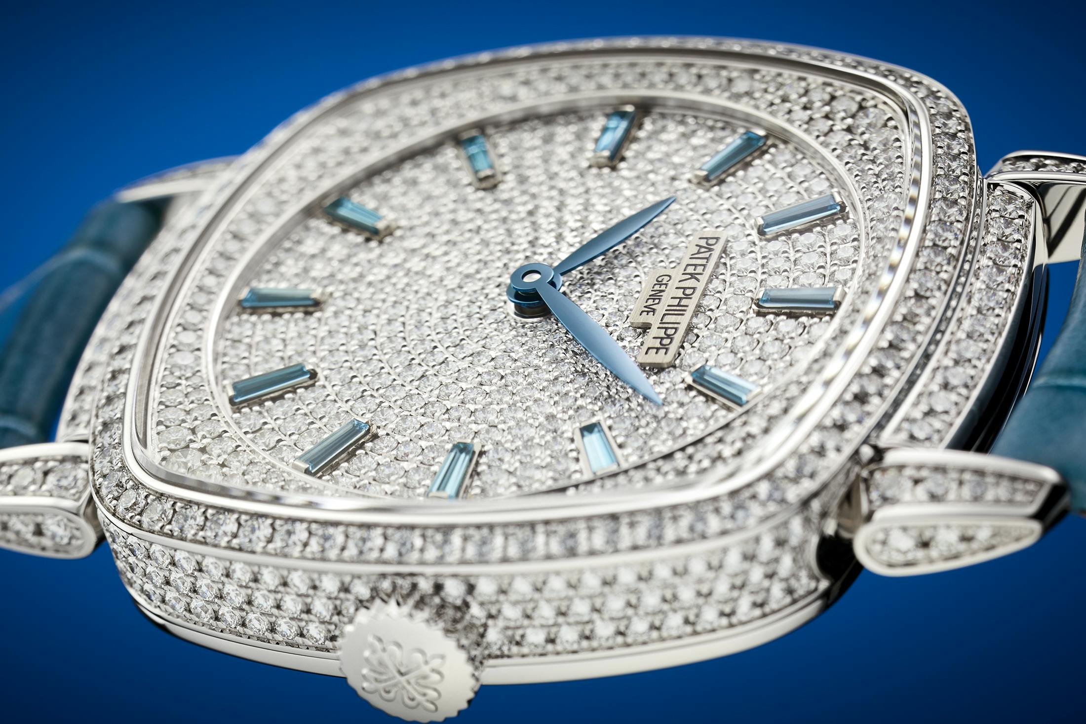 Patek Philippe Revisits The Ladies First With The New Gondolo